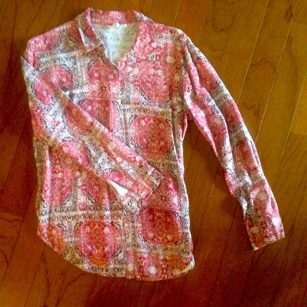 Women’s White Crow button down long sleeve shirt